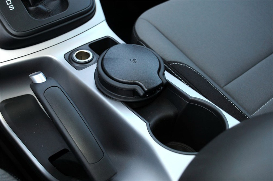 2013款 1.6L GTDi 两驱 AT 舒适型 内饰