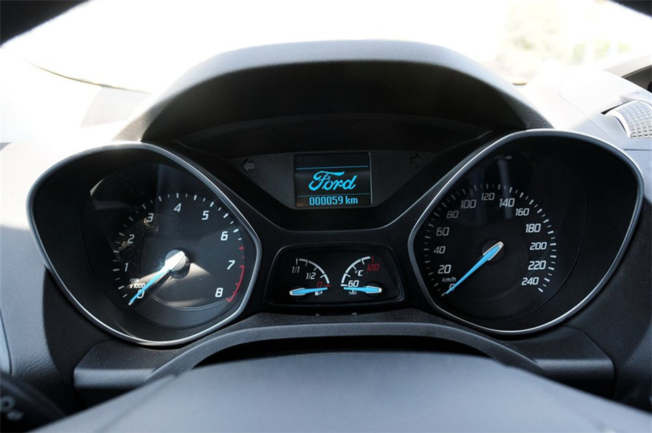 2013款 1.6L GTDi 两驱 AT 舒适型 内饰