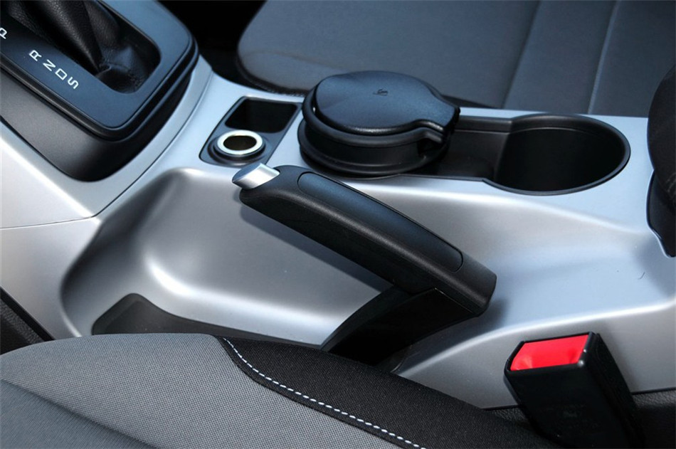 2013款 1.6L GTDi 两驱 AT 舒适型 内饰