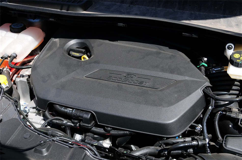 2013款 1.6L GTDi 两驱 AT 舒适型 引擎底盘