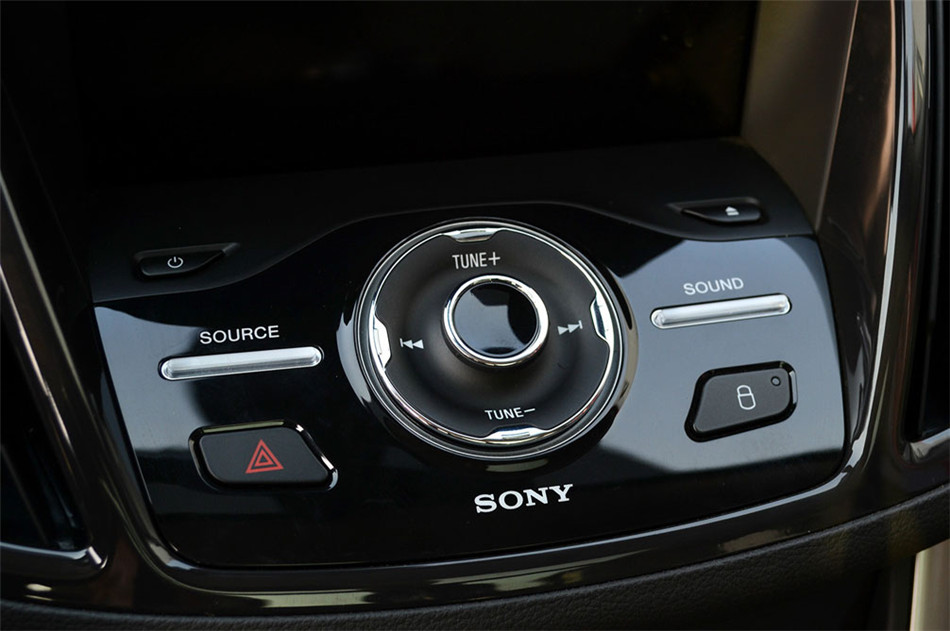 2013 1.6L GTDi  AT Ӣ 