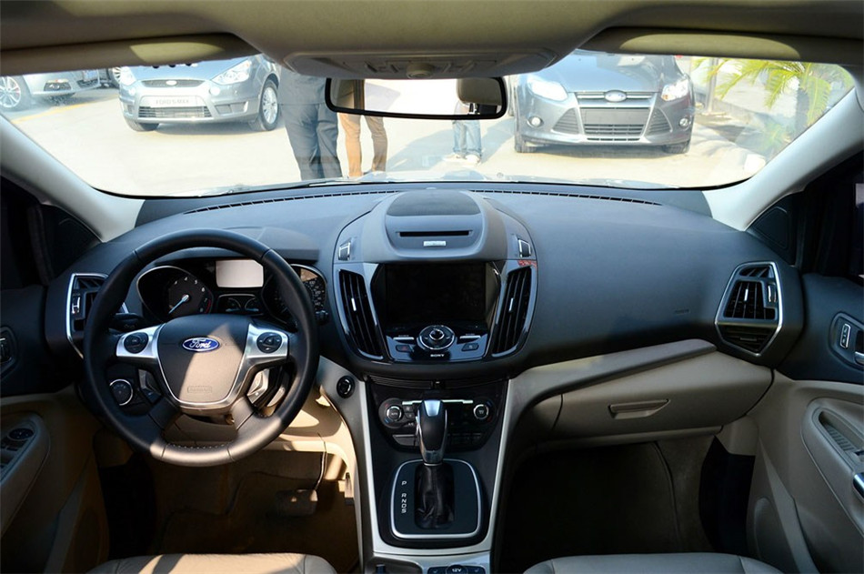 2013款 1.6L GTDi 四驱 AT 精英型 内饰