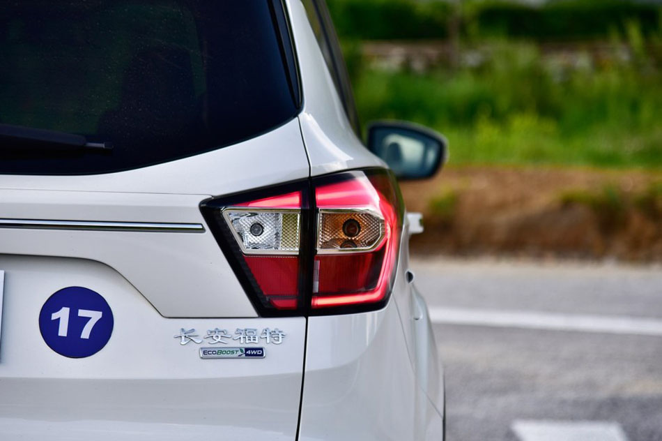 2017款 EcoBoost 245 四驱尊翼型 细节