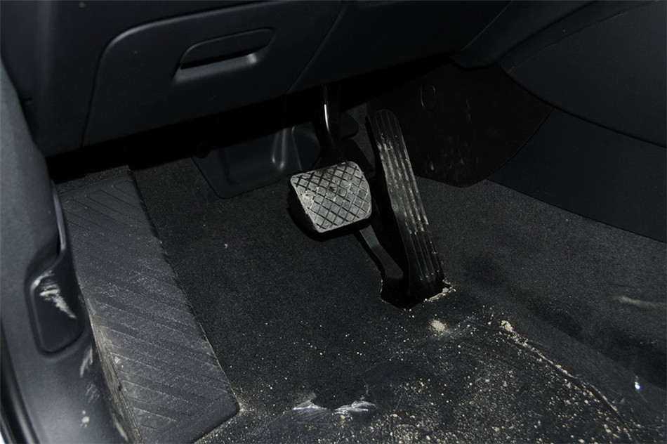 奥迪Q3 2013款 35 TFSI 进取型