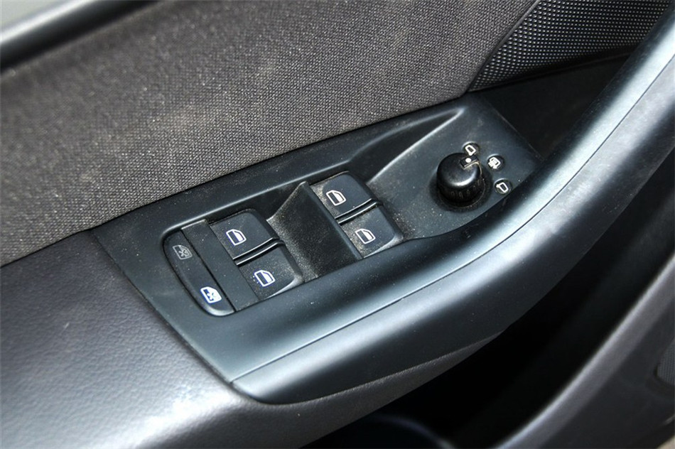 奥迪Q3 2013款 35 TFSI 进取型