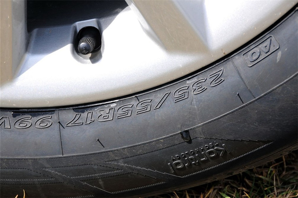 奥迪Q3 2013款 35 TFSI 进取型