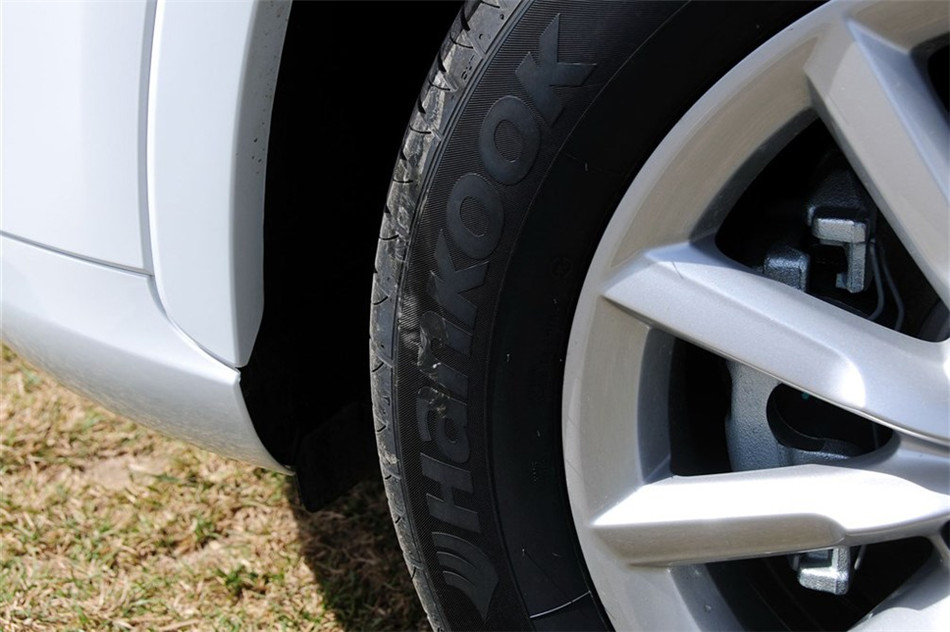 奥迪Q3 2013款 35 TFSI 进取型