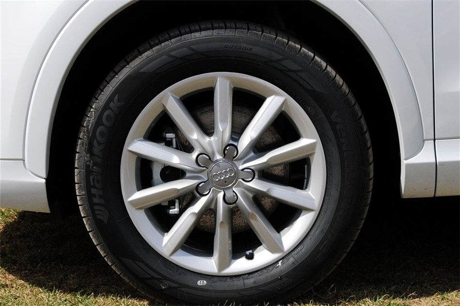 奥迪Q3 2013款 35 TFSI 进取型