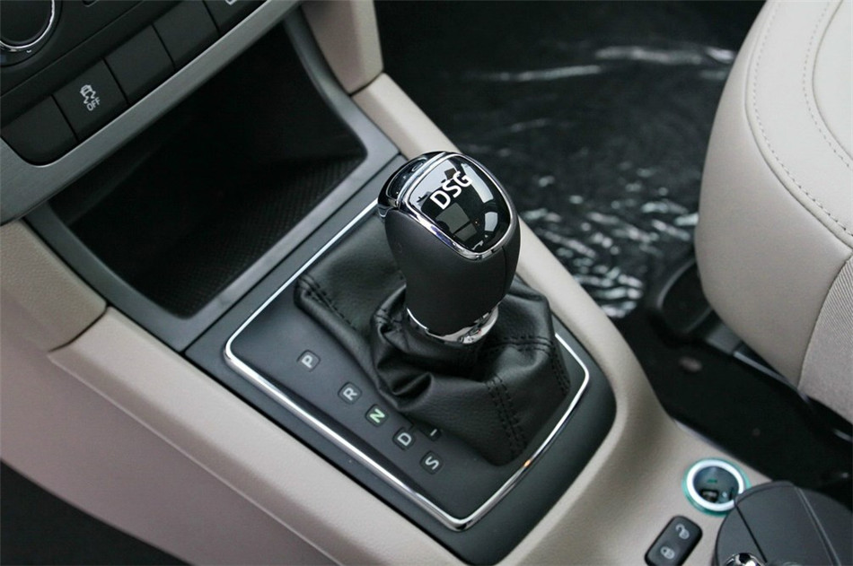 2014款 1.4TSI DSG 魅影版 内饰