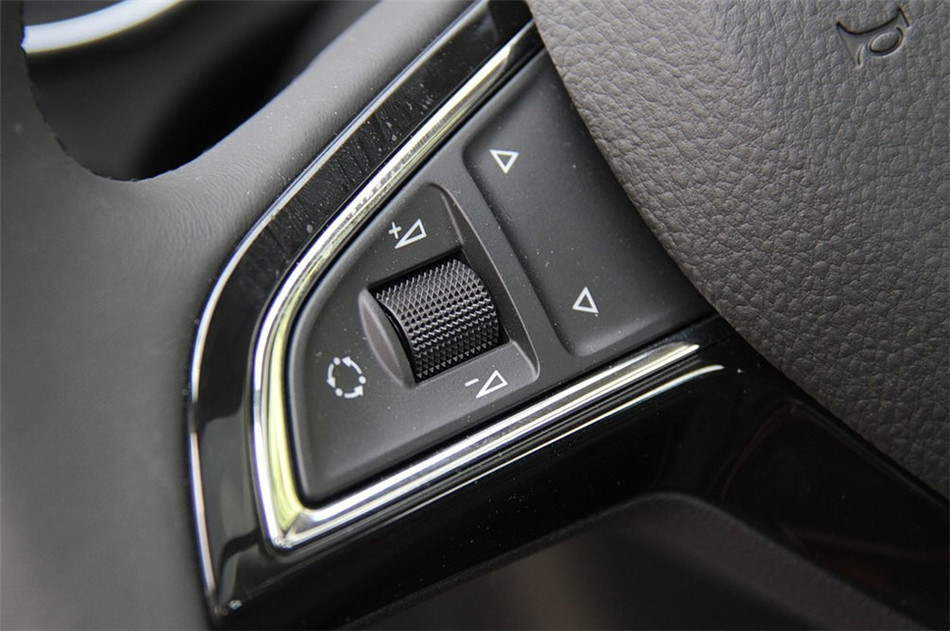 2014款 1.4TSI DSG 魅影版 内饰