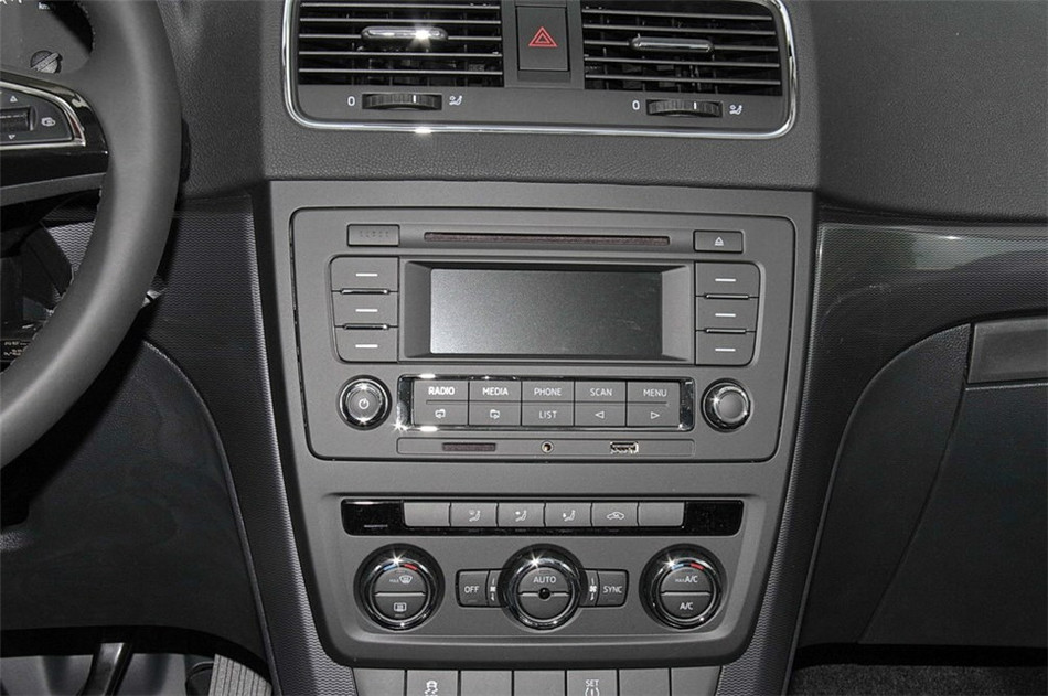 2014款 1.4TSI DSG 魅影版 内饰