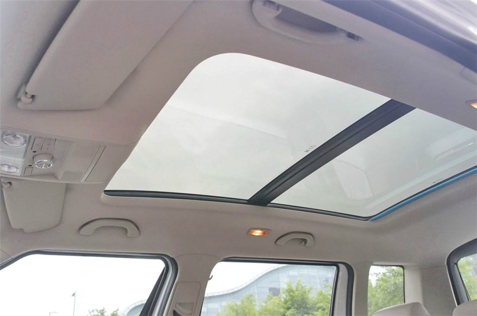 2014款 1.4TSI DSG 魅影版 座椅空间