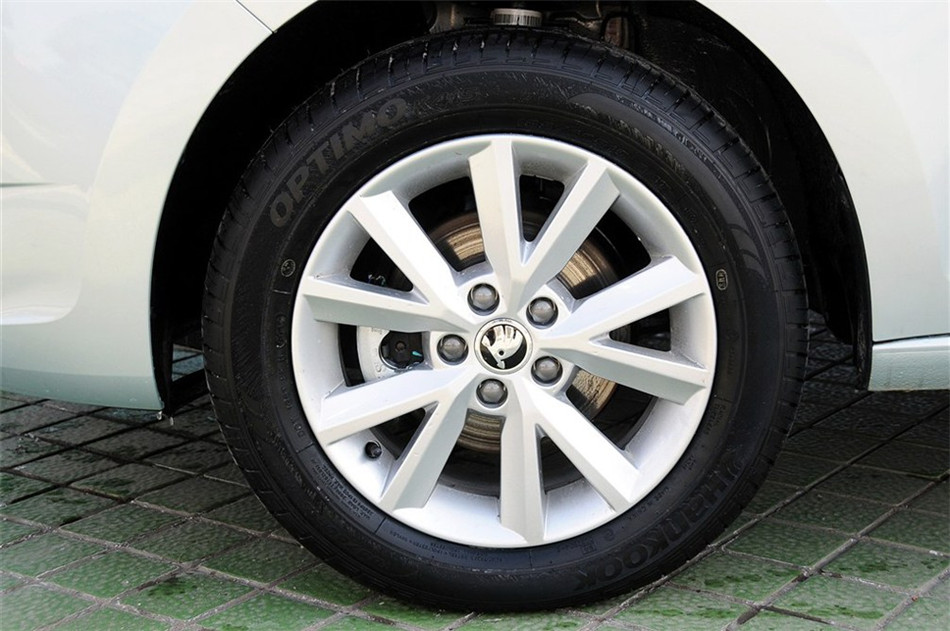 2013款 1.6L AT 优选型 其他