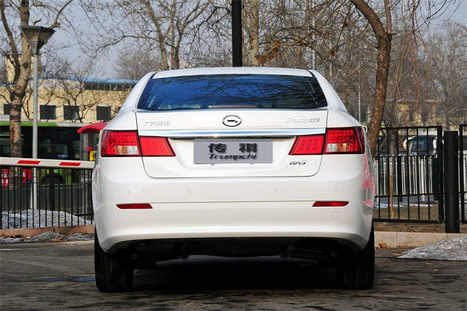 传祺GA5 2013款 2.0L AT 精英版 外观