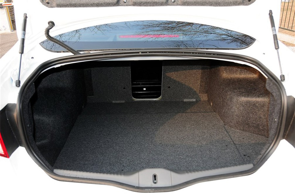 传祺GA5 2013款 2.0L AT 精英版 空间