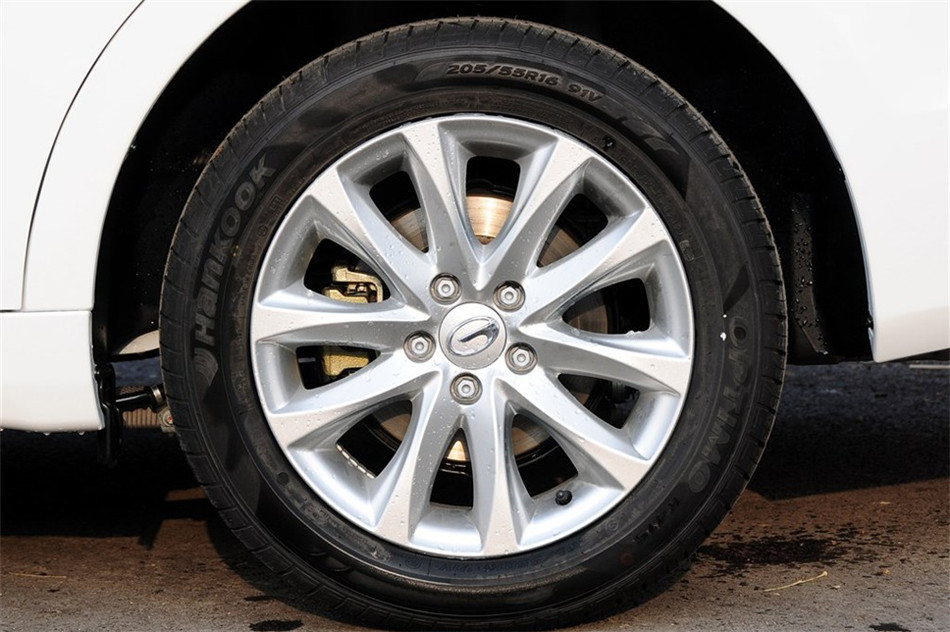 传祺GA5 2013款 2.0L AT 精英版 细节