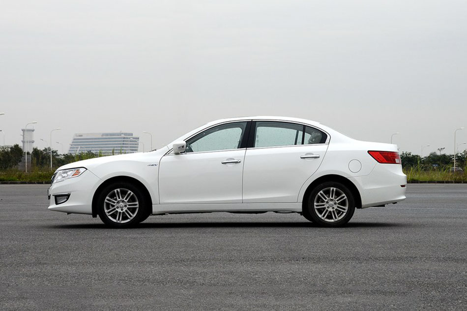 2015款 增程式 尊享版 外观