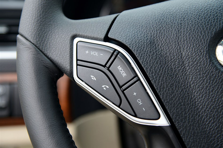 2015款 增程式 尊享版 内饰