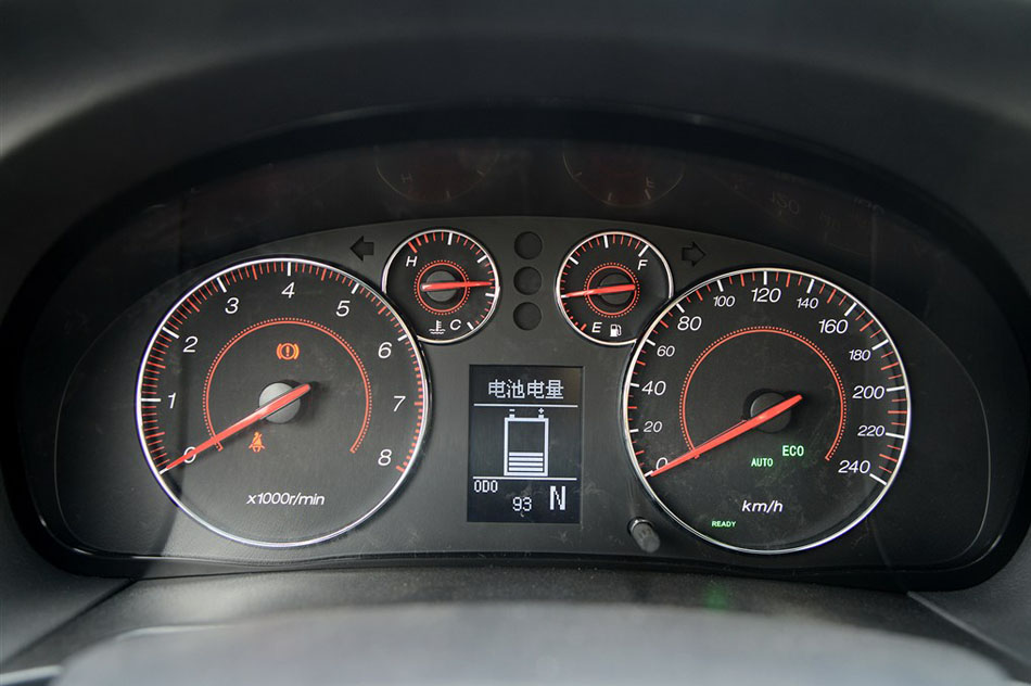 2015款 增程式 尊享版 内饰
