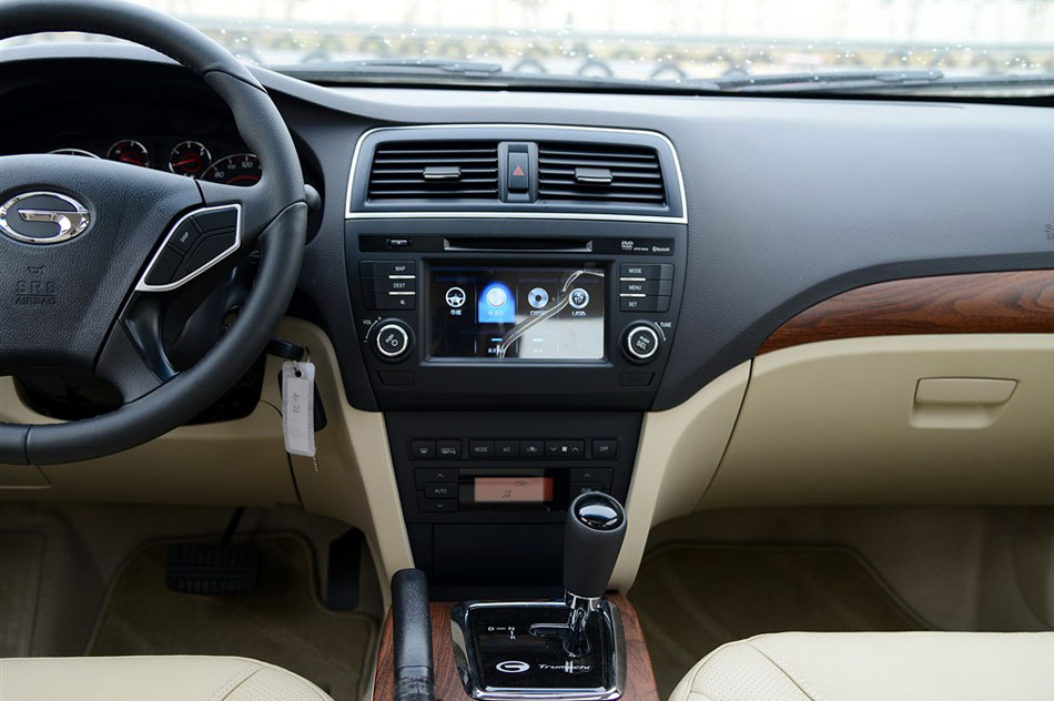 2015款 增程式 尊享版 内饰