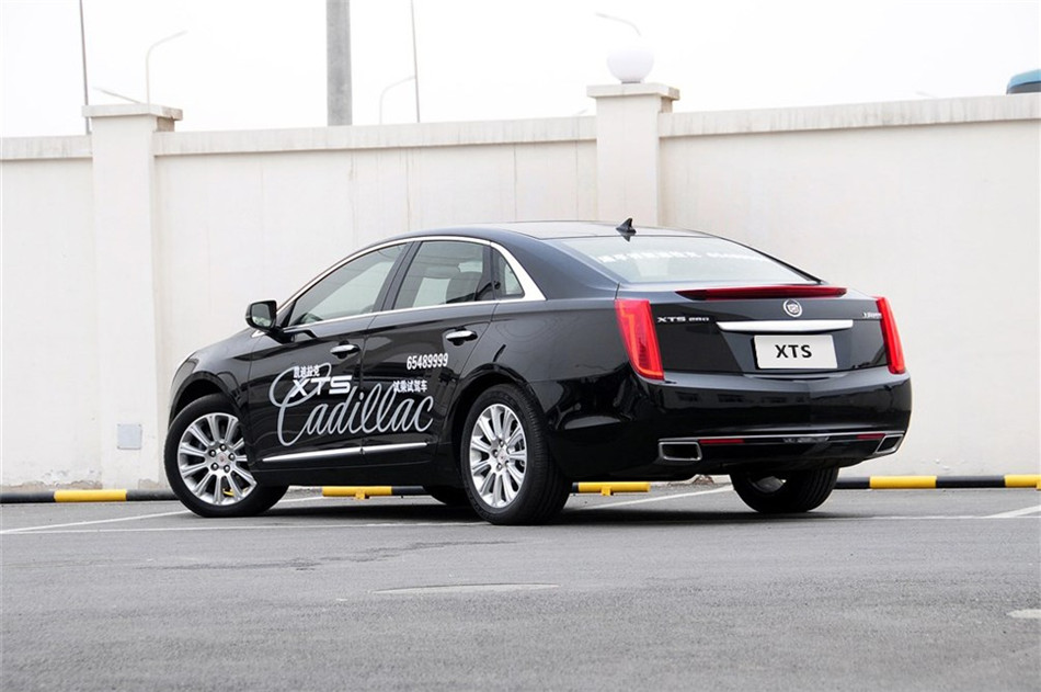 2013款凯迪拉克XTS 28T豪华型