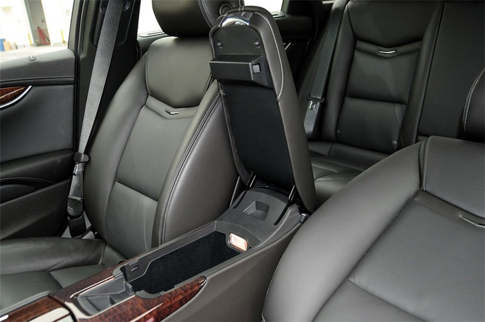 2013款凯迪拉克XTS 28T豪华型