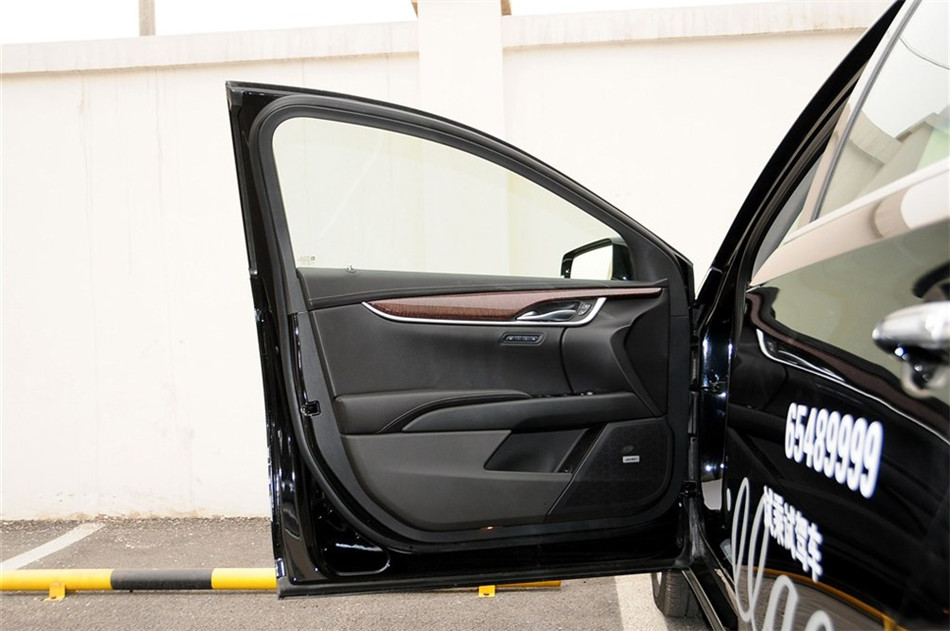 2013款凯迪拉克XTS 28T豪华型