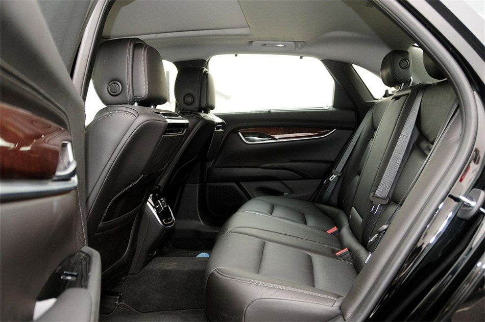 2013款凯迪拉克XTS 28T豪华型