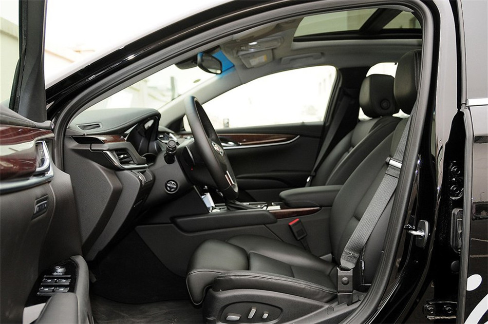 2013款凯迪拉克XTS 28T豪华型