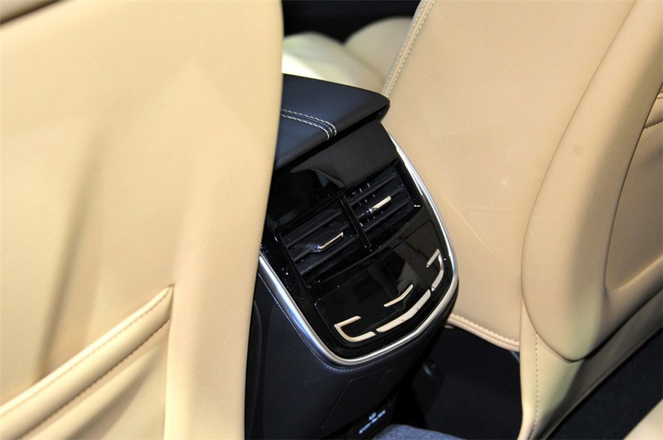 2013款凯迪拉克XTS 28T领先型