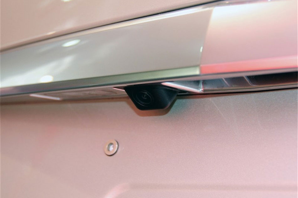 2013款凯迪拉克XTS 28T领先型