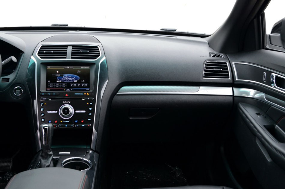 2016款 2.3T 精英版 内饰