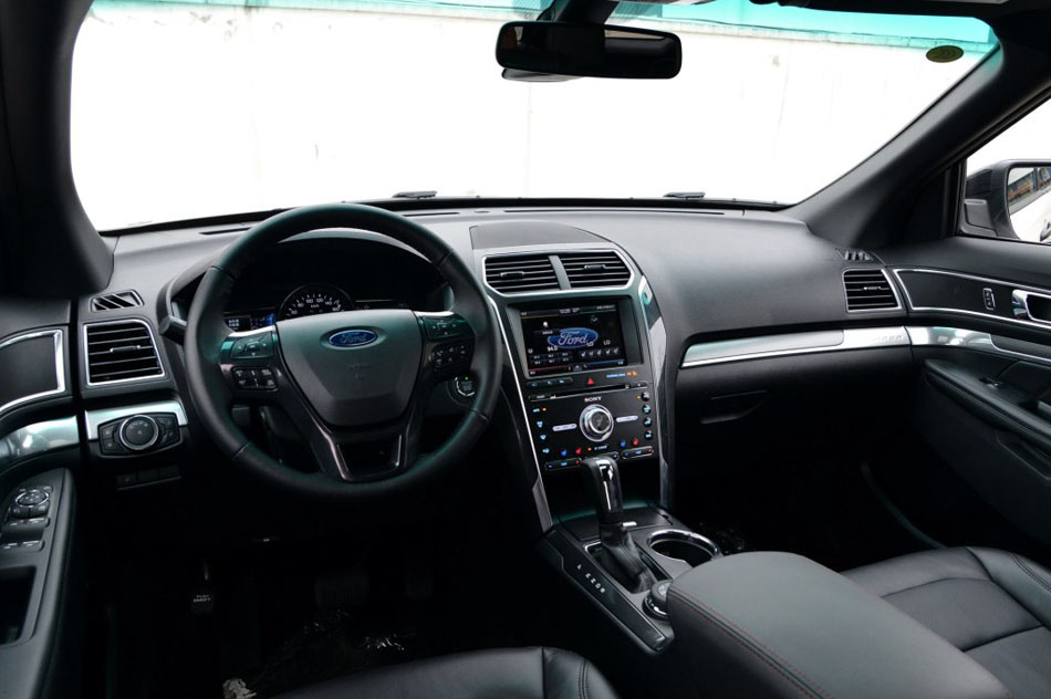 2016款 2.3T 精英版 内饰