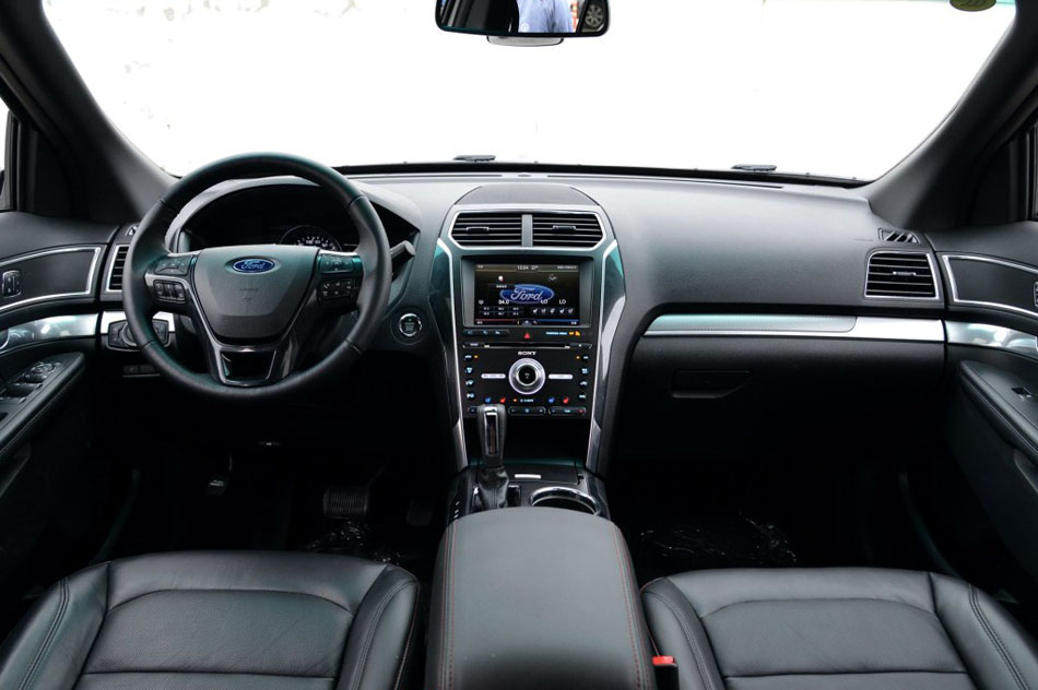 2016款 2.3T 精英版 内饰