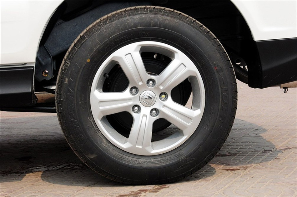 2013款 1.3L MT都市型