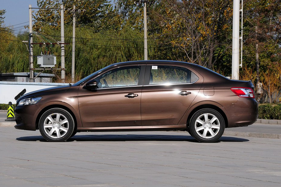 2014款 1.6L 自动尊贵版 外观