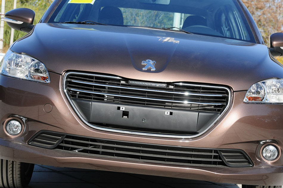 2014款 1.6L 自动尊贵版 细节