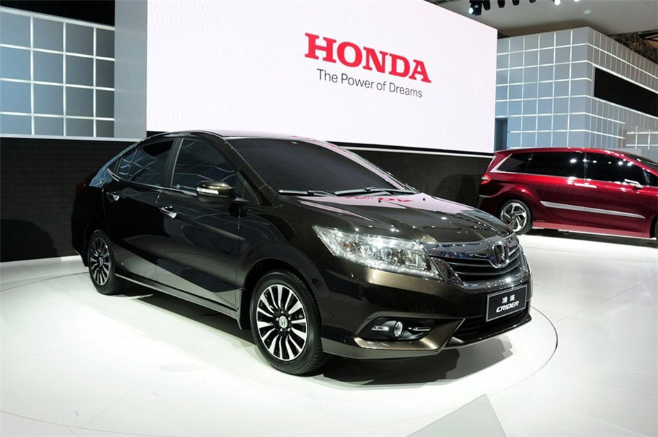 2013款 1.8L旗舰版