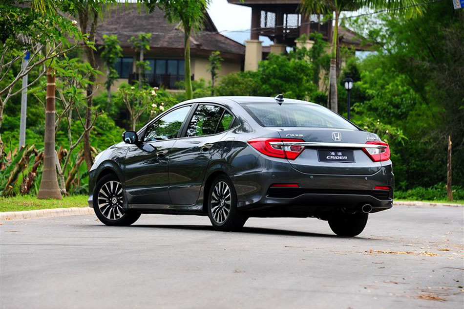 2013款凌派1.8L 旗舰版