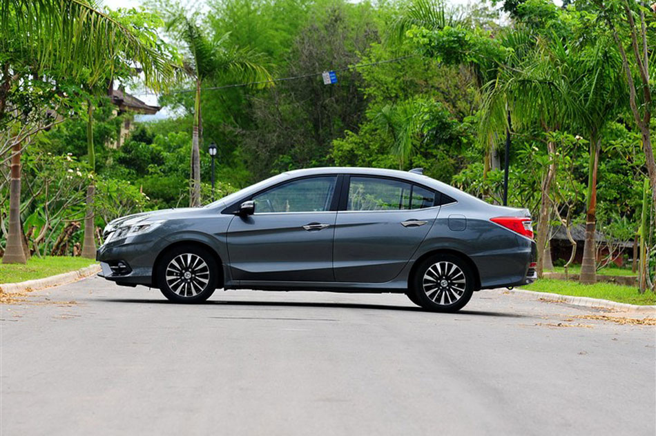 2013款凌派1.8L 旗舰版