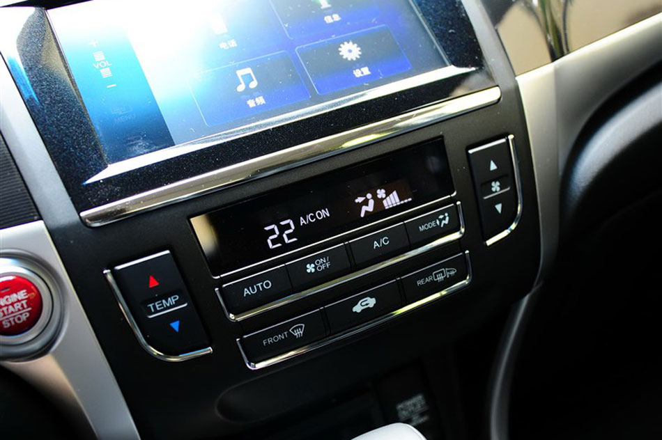 2013款凌派1.8L 旗舰版