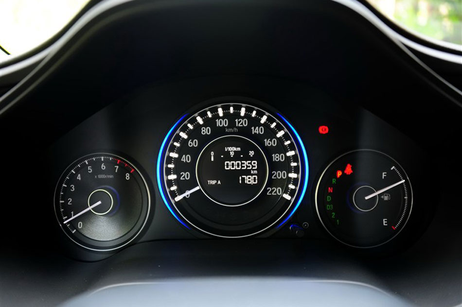 2013款凌派1.8L 旗舰版