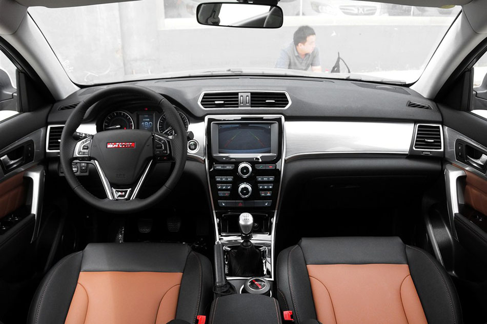 2014款 1.5T 手动两驱精英版 内饰