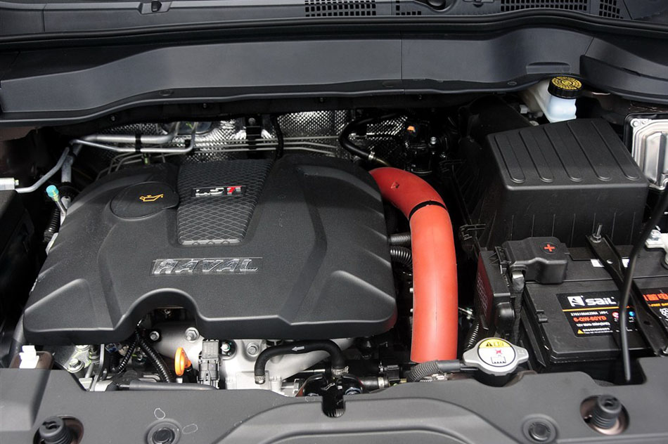 2014款 1.5T 手动两驱精英版 引擎底盘