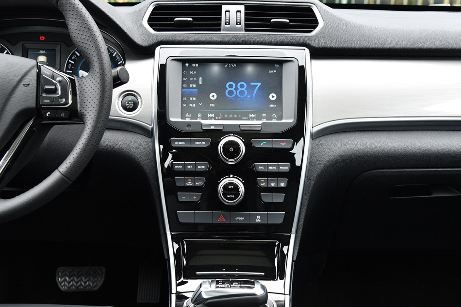 创享版 红标 1.5T 双离合两驱智尚型 内饰