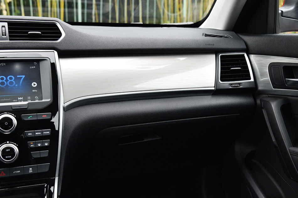 创享版 红标 1.5T 双离合两驱智尚型 内饰