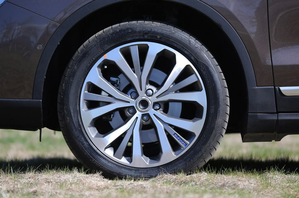 2016款 2.0T 自动两驱豪华型 细节