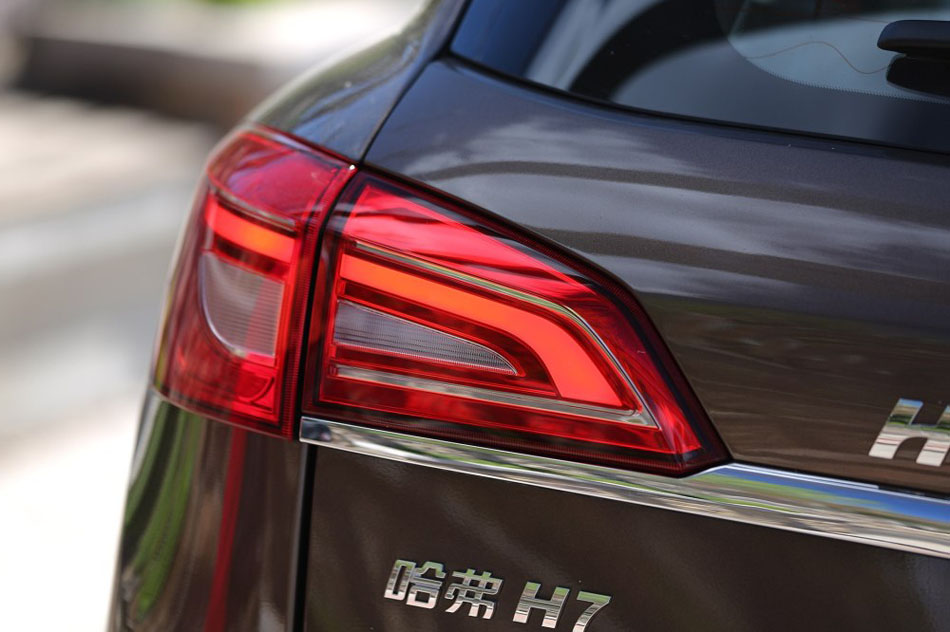 2016款 2.0T 自动两驱豪华型 细节