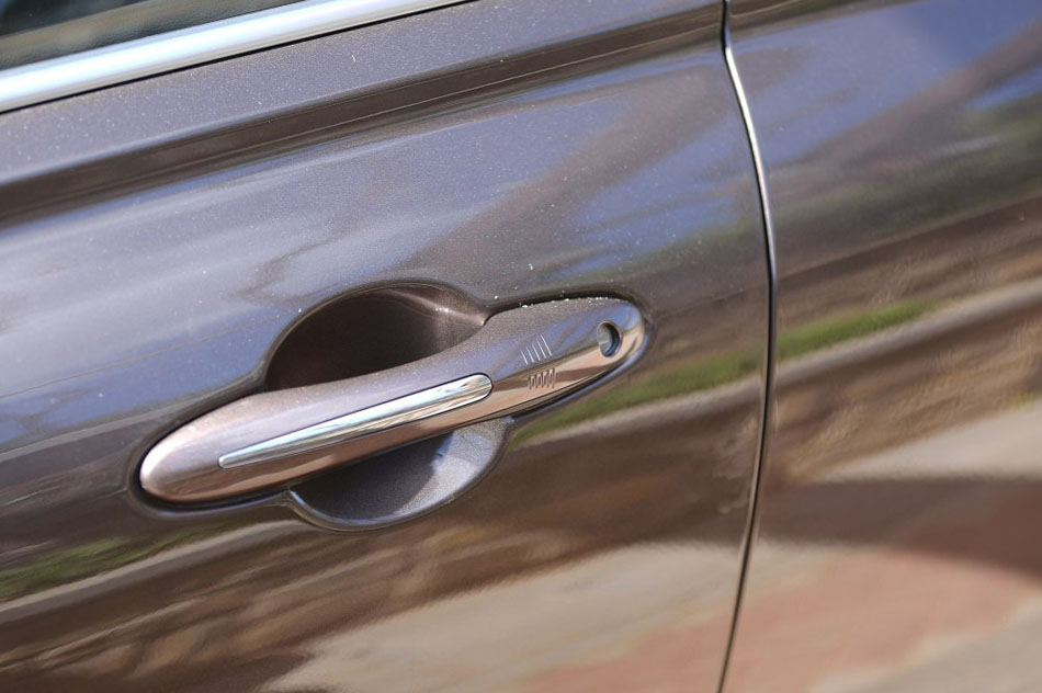 2016款 2.0T 自动两驱豪华型 细节