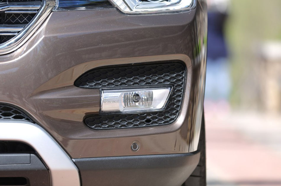 2016款 2.0T 自动两驱豪华型 细节